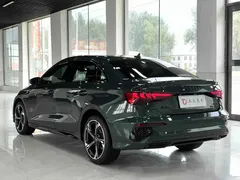 2023 Audi A3 L Limousine 35 TFSI, зелёный — фото 6