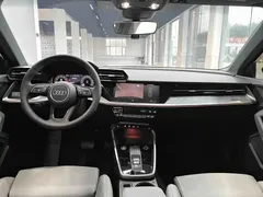 2023 Audi A3 L Limousine 35 TFSI, зелёный — фото 9
