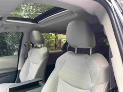2021 Toyota Sienna 2.5L Hybrid Comfort — фото 9