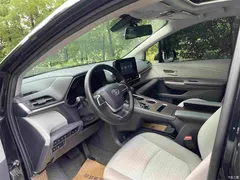 2021 Toyota Sienna 2.5L Hybrid Comfort — фото 11