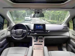 2021 Toyota Sienna 2.5L Hybrid Comfort — фото 20