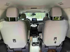 2021 Toyota Sienna 2.5L Hybrid Comfort — фото 25
