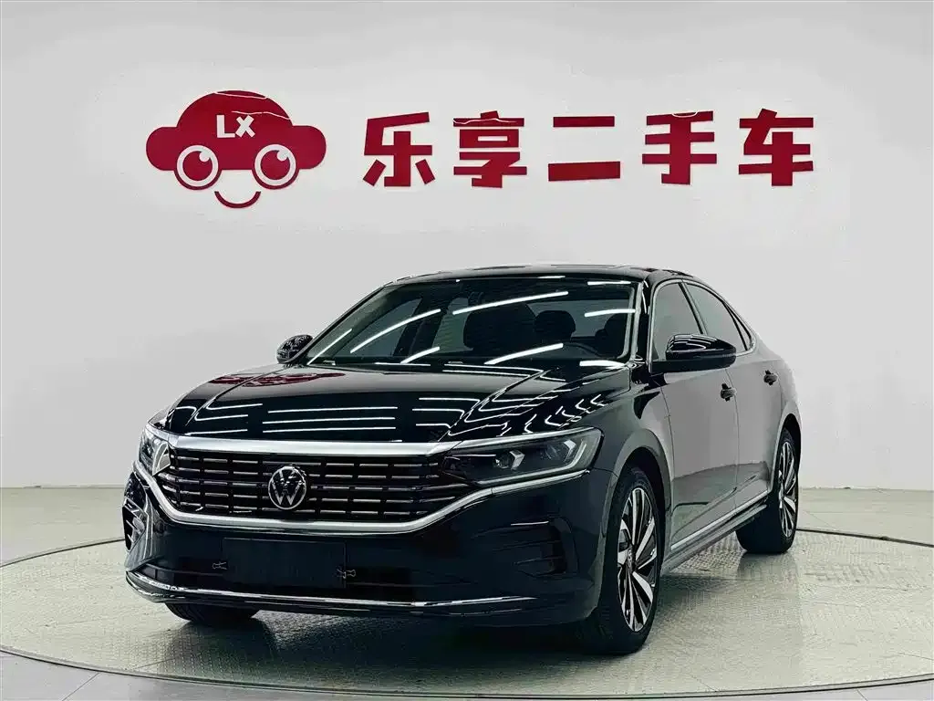 2022 Volkswagen Passat 330TSI Elite