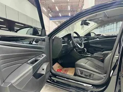 2022 Volkswagen Passat 330TSI Elite, чёрный — фото 11
