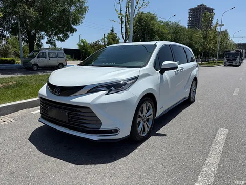 Toyota Sienna 2021