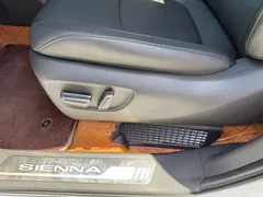 2021 Toyota Sienna 2.5L Hybrid Premium — фото 9