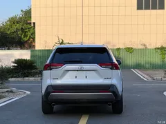 2021 Toyota RAV4 2.0L CVT 2WD Fashion PLUS — фото 5
