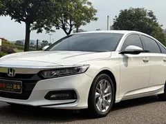 2018 Honda Accord 260TURBO Elite VI, белый — фото 1