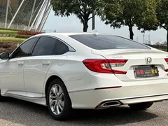 2018 Honda Accord 260TURBO Elite VI, белый — фото 6