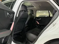 2022 Audi Q2L 35 TFSI, белый — фото 5