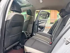 2021 Volkswagen Golf 280TSI DSG Pro — фото 6