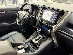 2021 Toyota Alphard Hybrid 2.5L Premium — фото 10