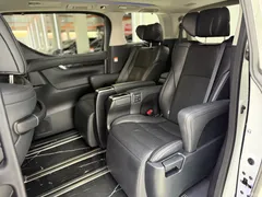 2021 Toyota Alphard Hybrid 2.5L Premium — фото 14