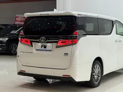 2021 Toyota Alphard Hybrid 2.5L Premium — фото 17