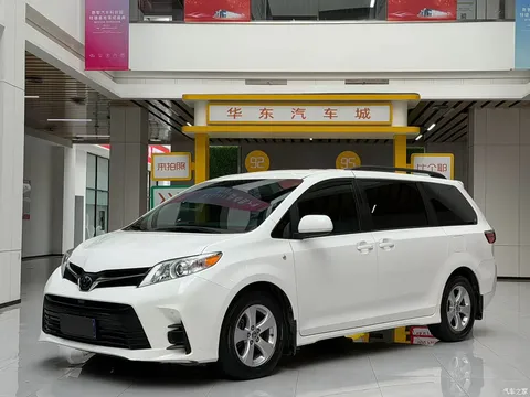 Toyota SIENNA 2020