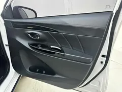 2022 Toyota Yaris L Zhixuan X 1.5L CVT PLUS, белый — фото 8