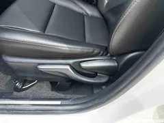2022 Toyota Yaris L Zhixuan X 1.5L CVT Luxury PLUS — фото 8