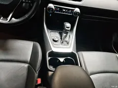 2020 Toyota Wildlander Hybrid 2.5L E-CVT 4WD Luxury — фото 16