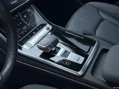 2021 Audi Q8 55 TFSI luxury dynamic model — фото 15