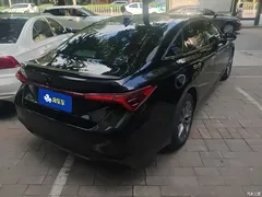 2019 Toyota Avalon Hybrid 2.5L Luxury National VI — фото 3