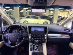 2021 Toyota Alphard Hybrid 2.5L Premium — фото 25