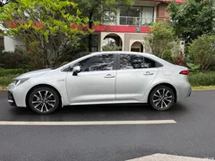 2021 Toyota Levin Hybrid 1.8H E-CVT Sport — фото 18