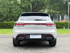 2022 Porsche Macan 2.0T — фото 6