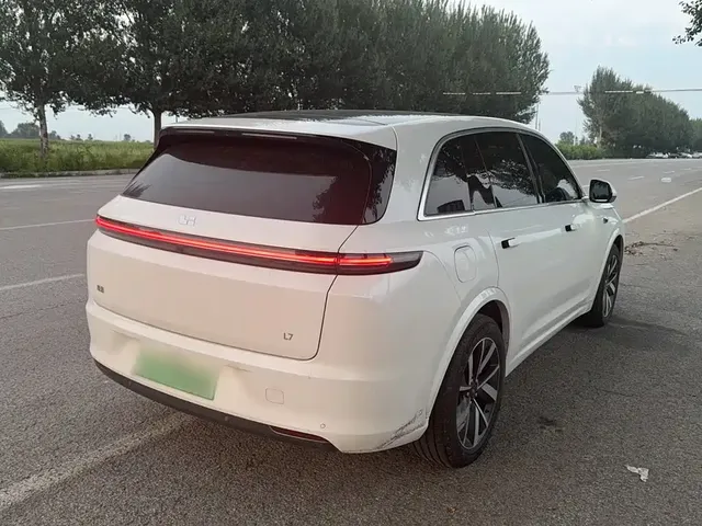 2023 Li Auto L7