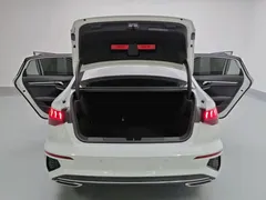 2023 Audi A3L Limousine 35 TFSI, белый — фото 8