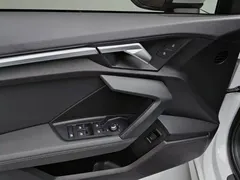 2023 Audi A3L Limousine 35 TFSI, белый — фото 17
