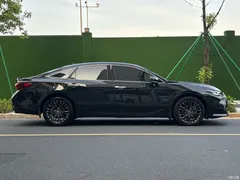 2023 Toyota Avalon 2.5L Touring Premium — фото 4