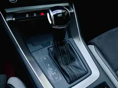 2020 Audi Q3 35 TFSI, синий — фото 17
