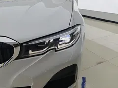 2022 BMW 3 Series 325i M, белый — фото 5