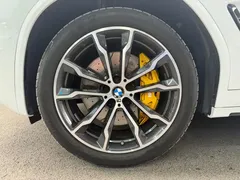 2021 BMW X4 xDrive 25i M, белый — фото 5