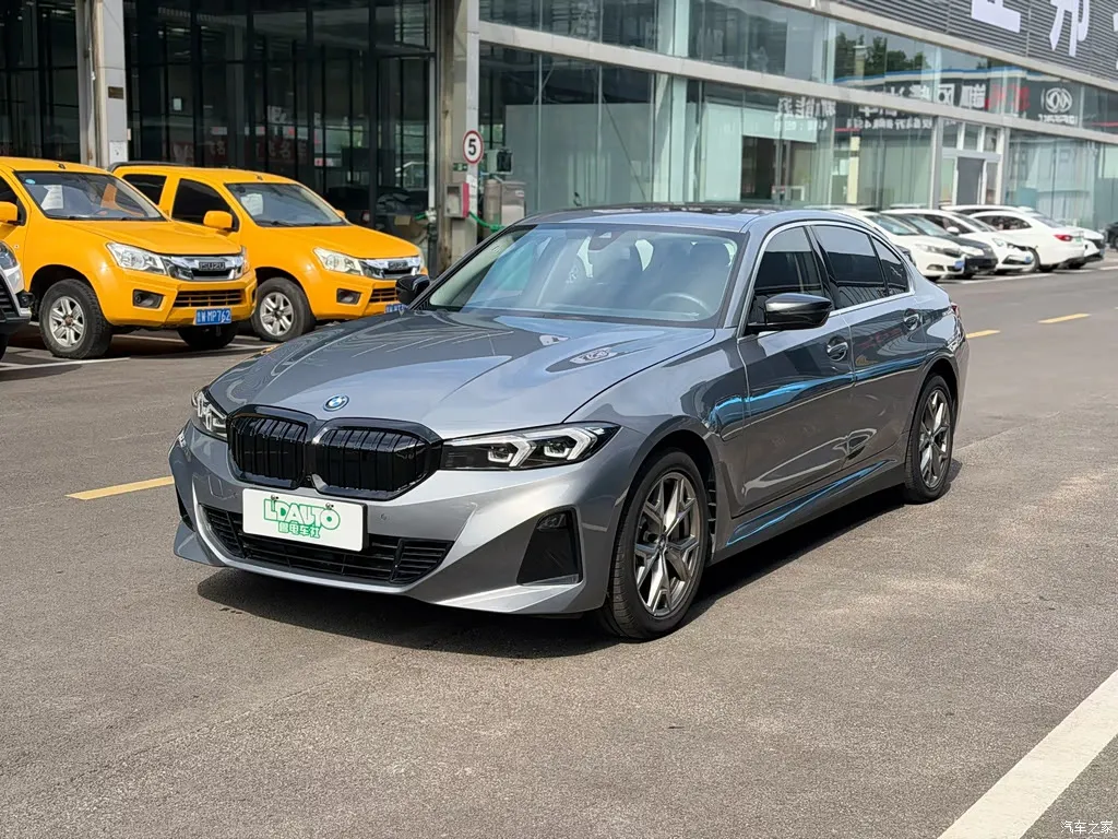 2024 BMW i3 eDrive 35L