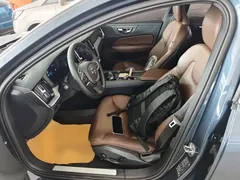 2023 Volvo S60 B4 Luxury, синий — фото 15