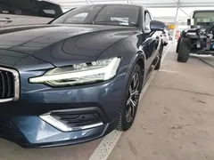 2023 Volvo S60 B4 Luxury, синий — фото 24
