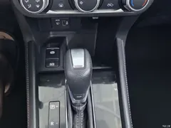2022 Nissan Kicks 1.5L CVT XV Luxury, белый — фото 10