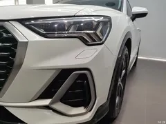 2020 Audi Q3 Sportback 45 TFSI quattro fashionable — фото 26