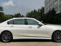 2023 BMW 3 Series 320Li M Sport Package — фото 4