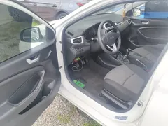 2020 Hyundai Reina 1.4L MT GL, белый — фото 16