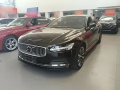 2023 Volvo S90, чёрный — фото 1