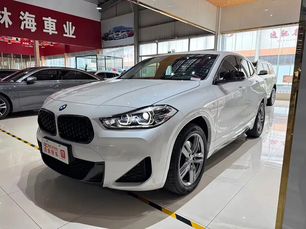 2023 BMW X2 M