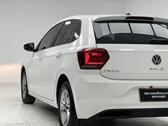2022 Volkswagen Polo Plus 1.5L AT, белый — фото 8