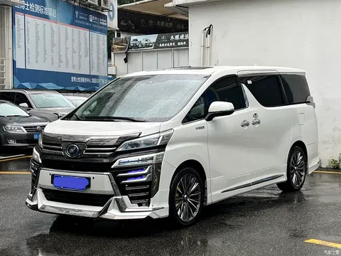 Toyota Vellfire Crown 2021