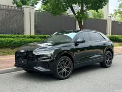 2022 Audi Q8 55 TFSI exclusive dynamic model — фото 1