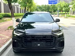 2022 Audi Q8 55 TFSI exclusive dynamic model — фото 2