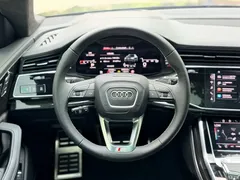2022 Audi Q8 55 TFSI exclusive dynamic model — фото 3