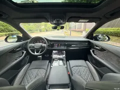 2022 Audi Q8 55 TFSI exclusive dynamic model — фото 10