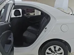 2020 Hyundai Rena 1.4L MT GL refreshed, белый — фото 11